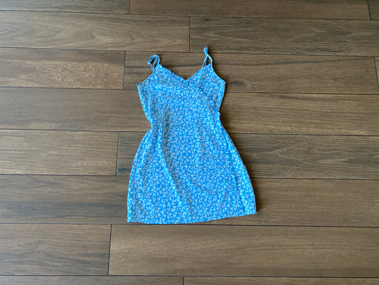 Vestido azul de verano